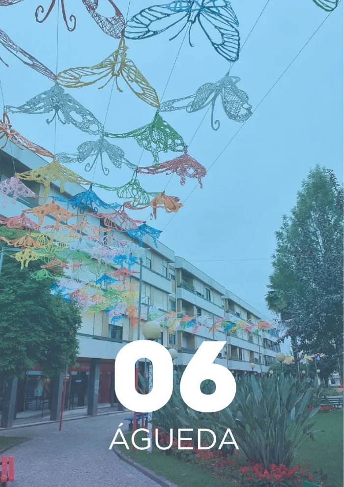 Pagina della tappa di Águeda con gli ombrelli colorati